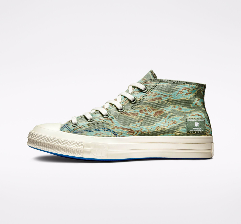 Converse x UNDEFEATED Half Chuck 70-Camo-41