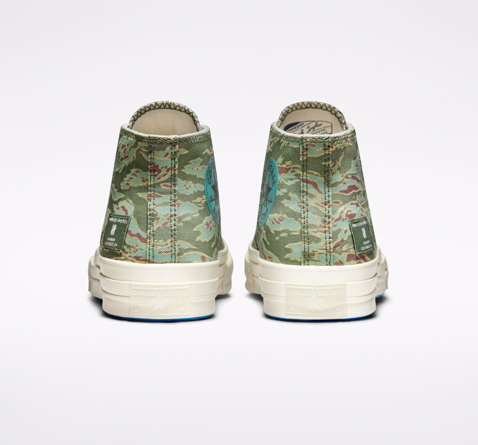 Converse x UNDEFEATED Half Chuck 70-Camo-41