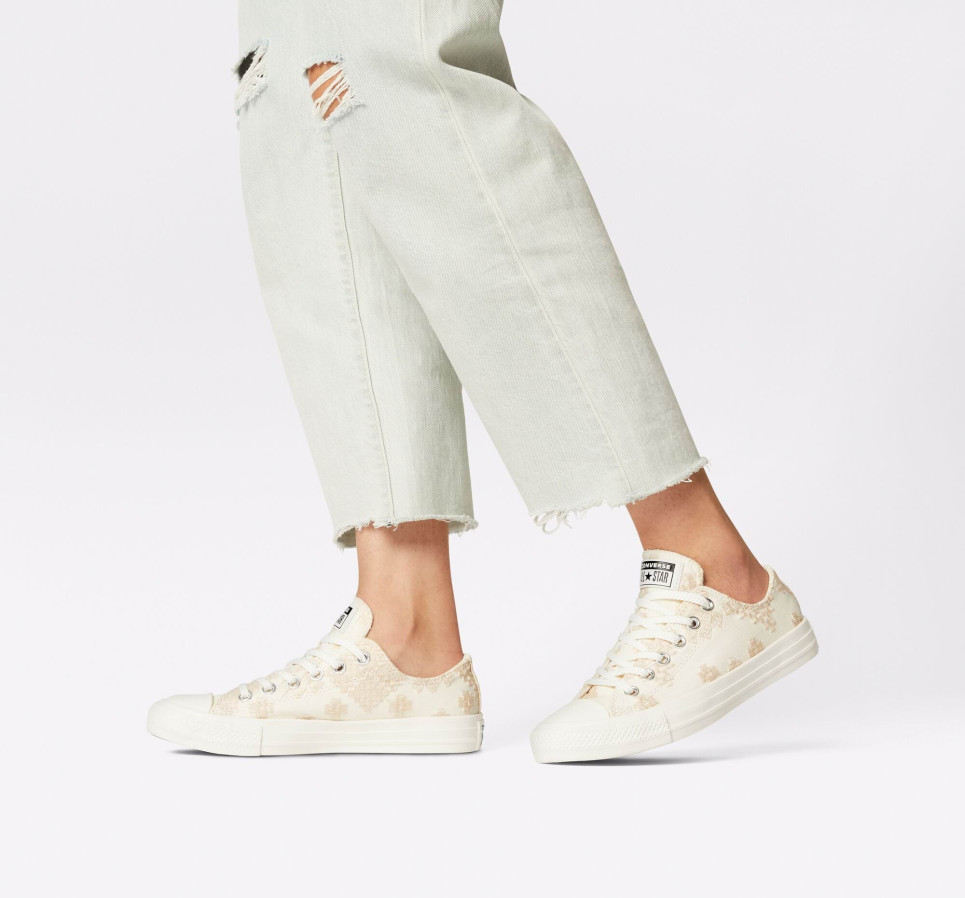 Chuck Taylor All Star Tonal Embroidery-Vintage White-36