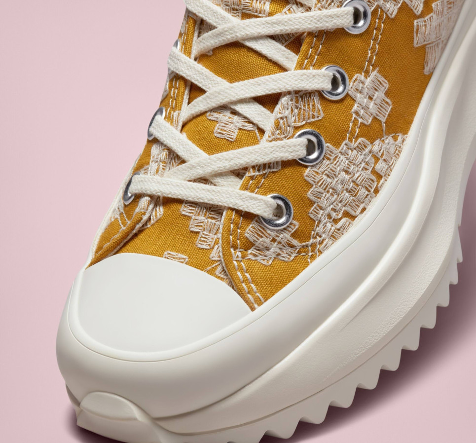 Run Star Hike Platform Tonal Embroidery-Gold-36
