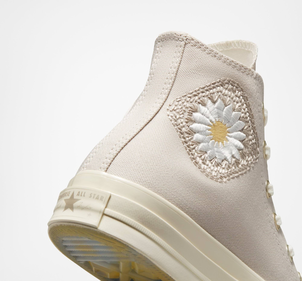 Chuck 70 Festival Florals
