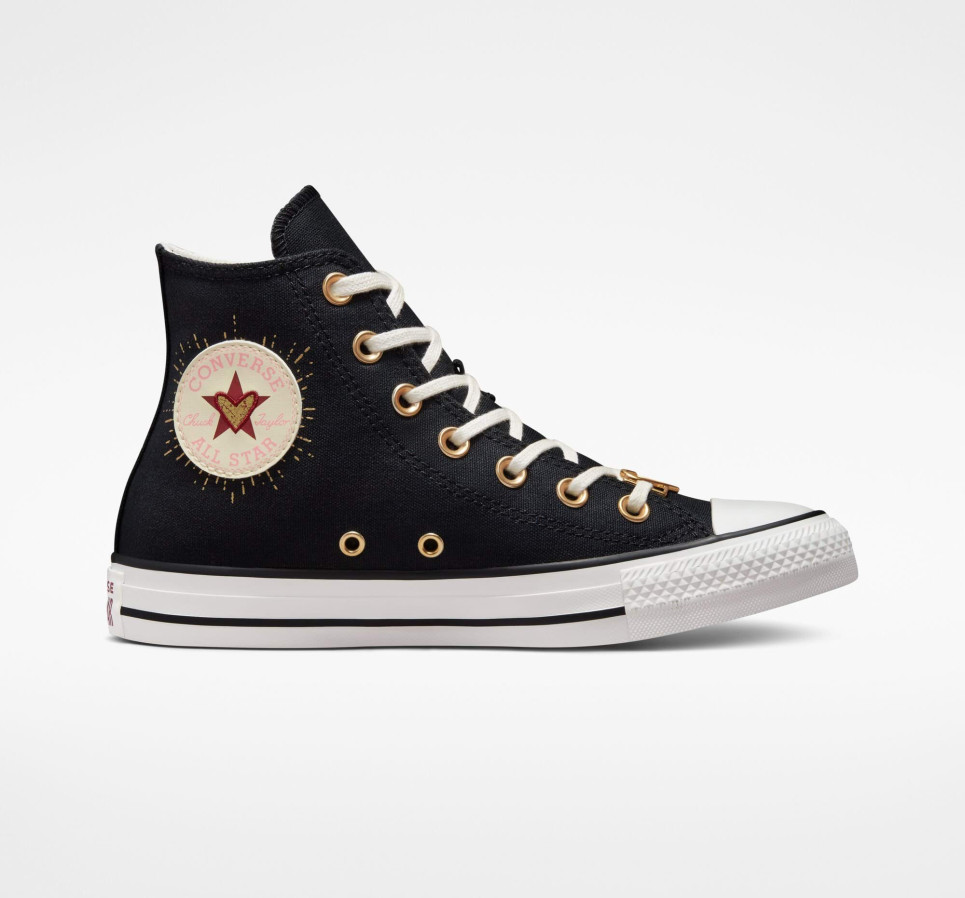 Chuck Taylor All Star Hearts