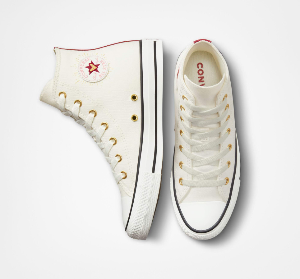 Chuck Taylor All Star Hearts