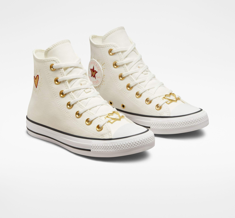 Chuck Taylor All Star Hearts
