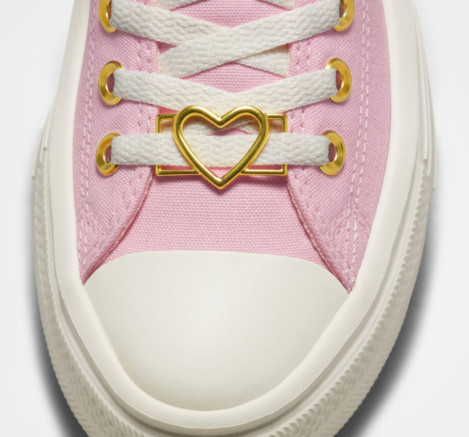 Chuck Taylor All Star Move Platform Hearts