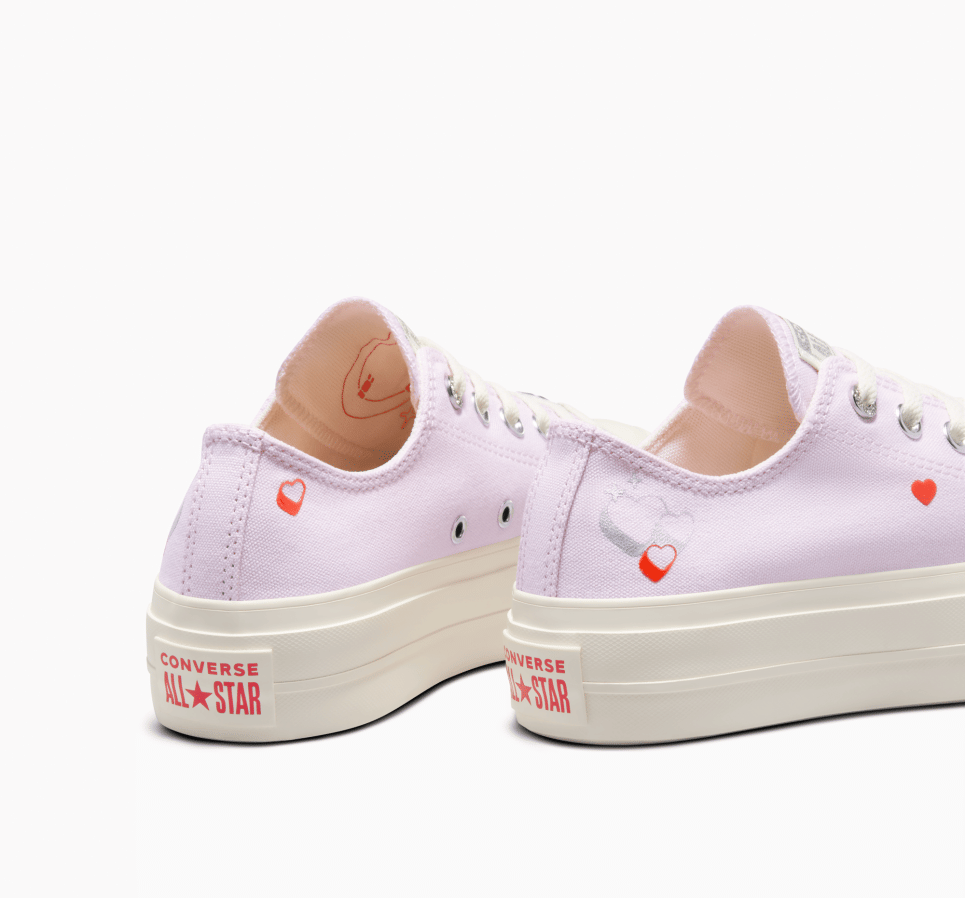 Chuck Taylor All Star Lift Platform Y2K Heart