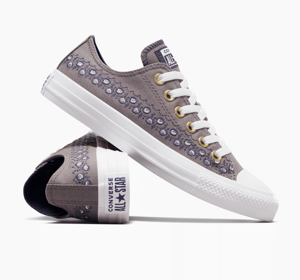 Chuck Taylor All Star Embroidered Florals