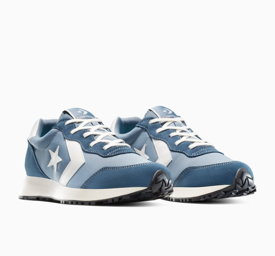 Converse Omega Trainer