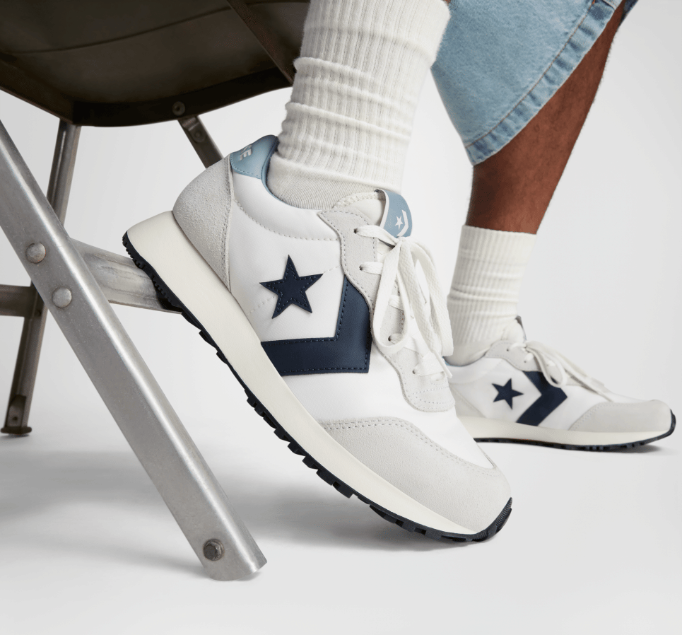 Converse Omega Trainer