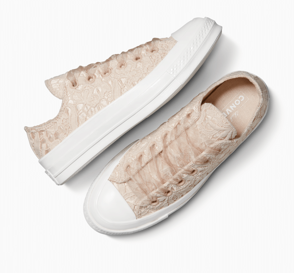 Chuck 70 Crocheted Satin