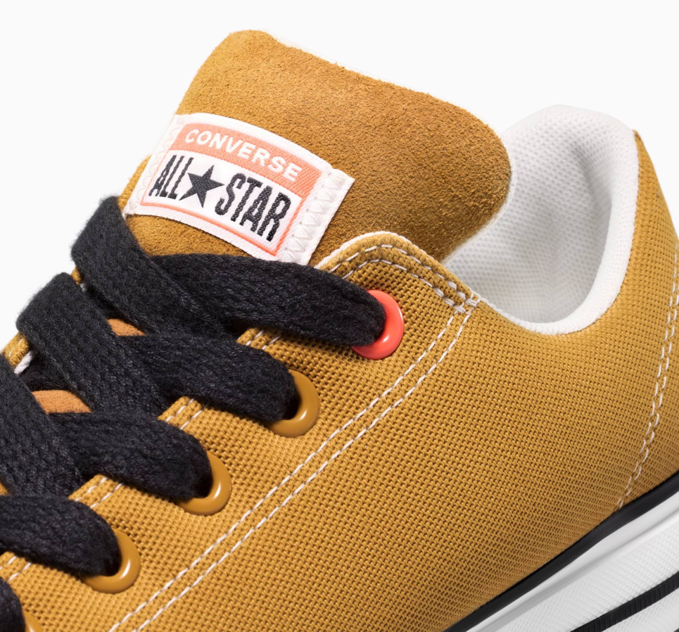 Chuck Taylor Puff