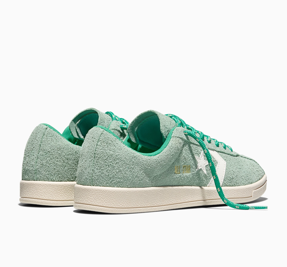 All Star Classic Trainer Suede