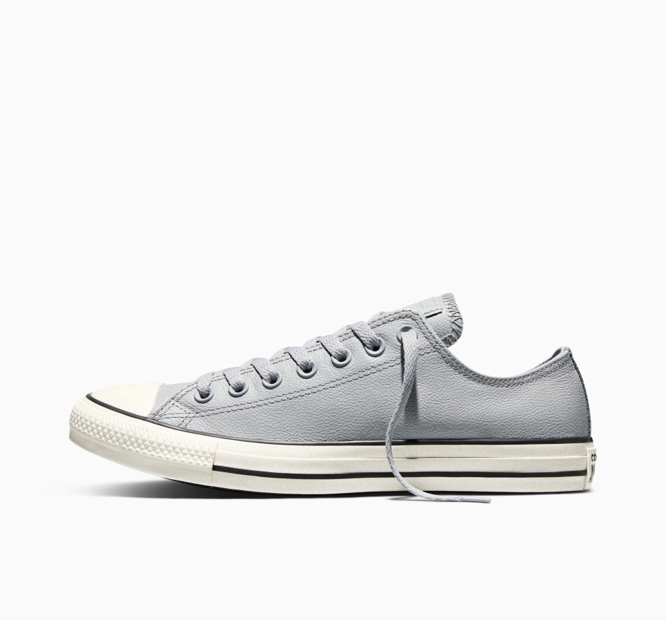 Chuck Taylor All Star Leather