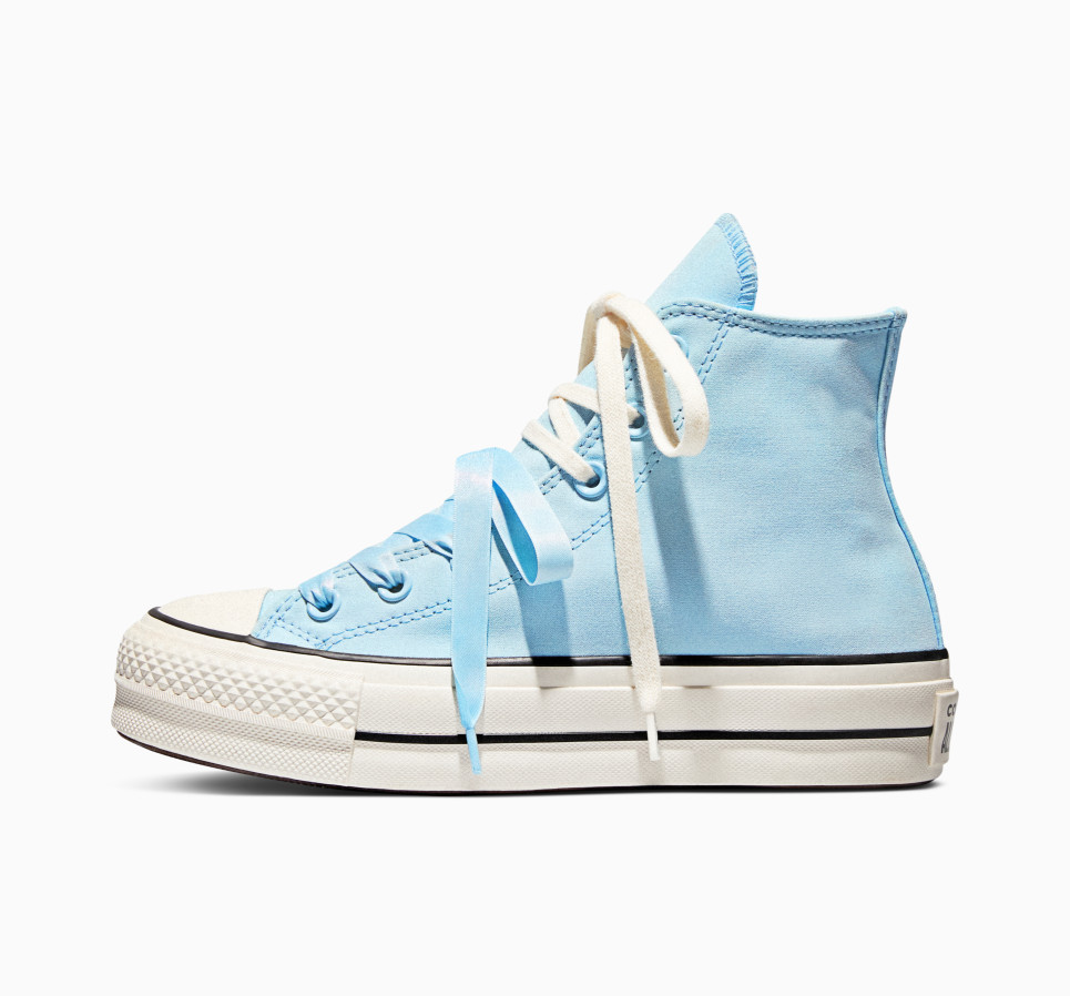 Chuck Taylor All Star Lift Platform Peached Canvas