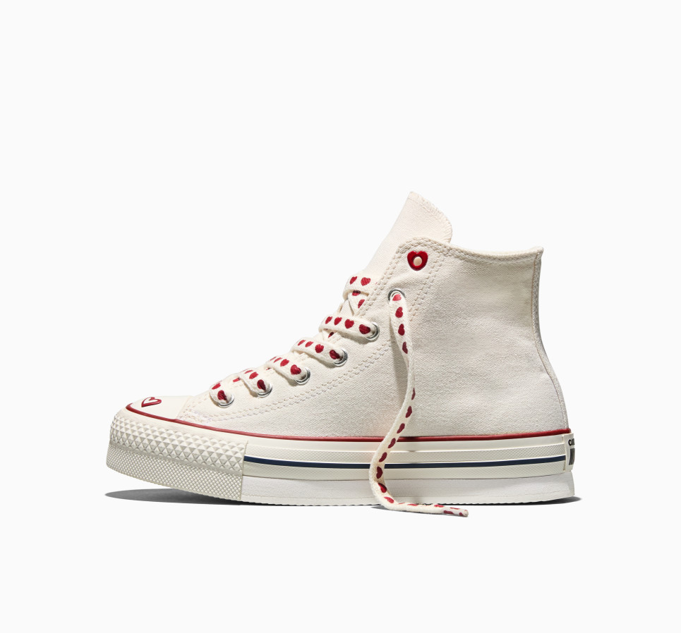 Chuck Taylor All Star Lift Platform Hearts
