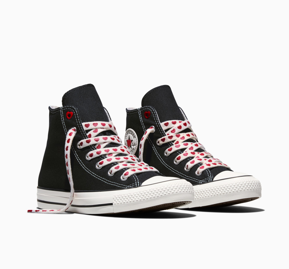 Chuck Taylor All Star Hearts