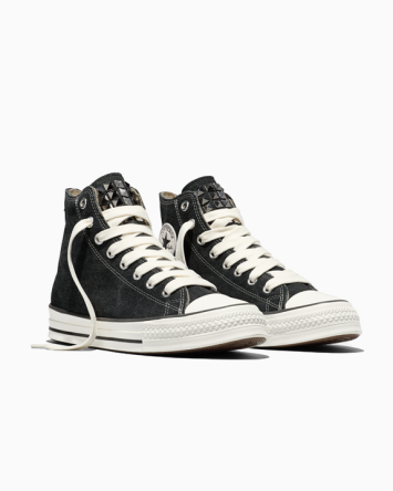 Chuck Taylor Throwback Distressed Studs